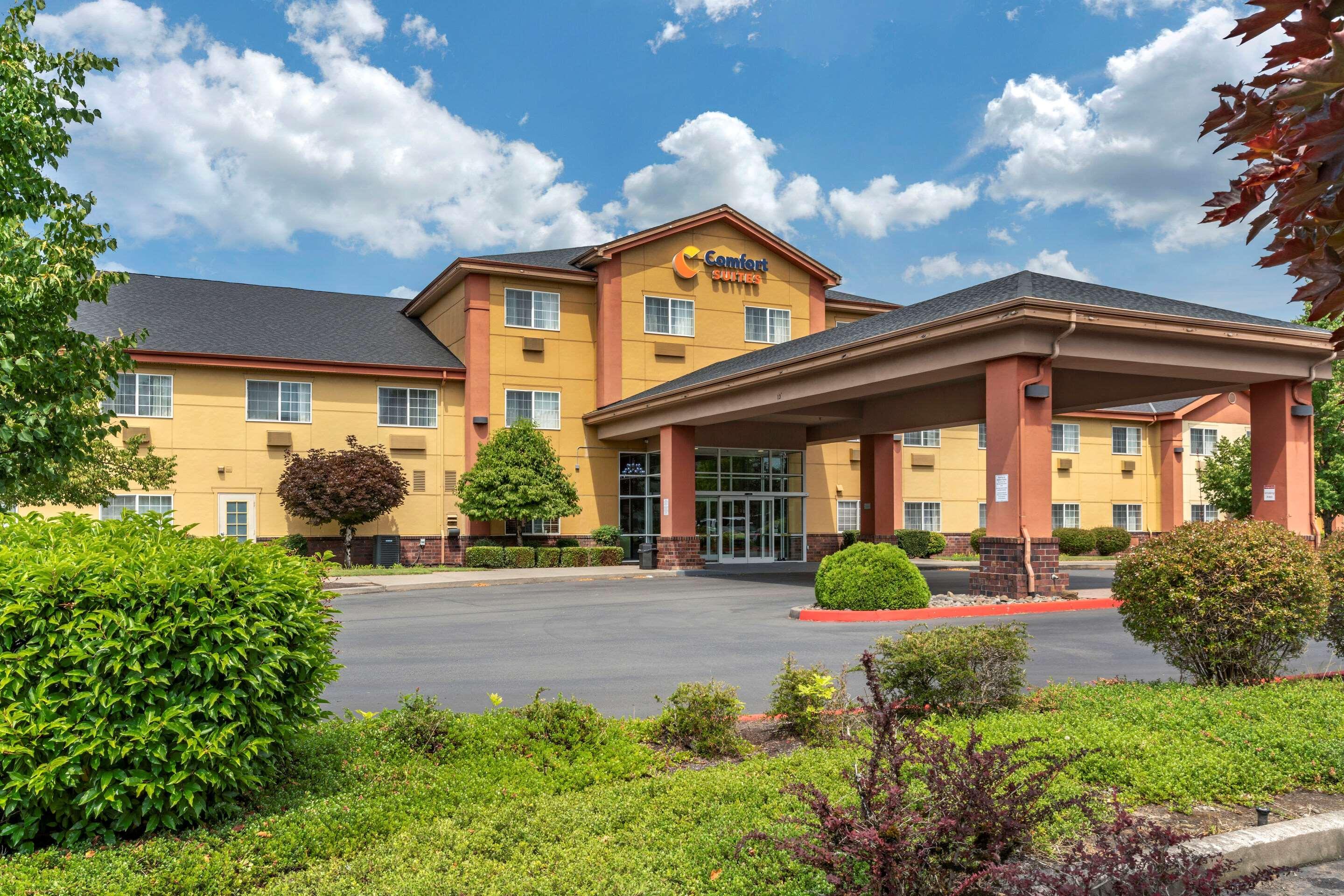 Comfort Suites Salem Exterior foto