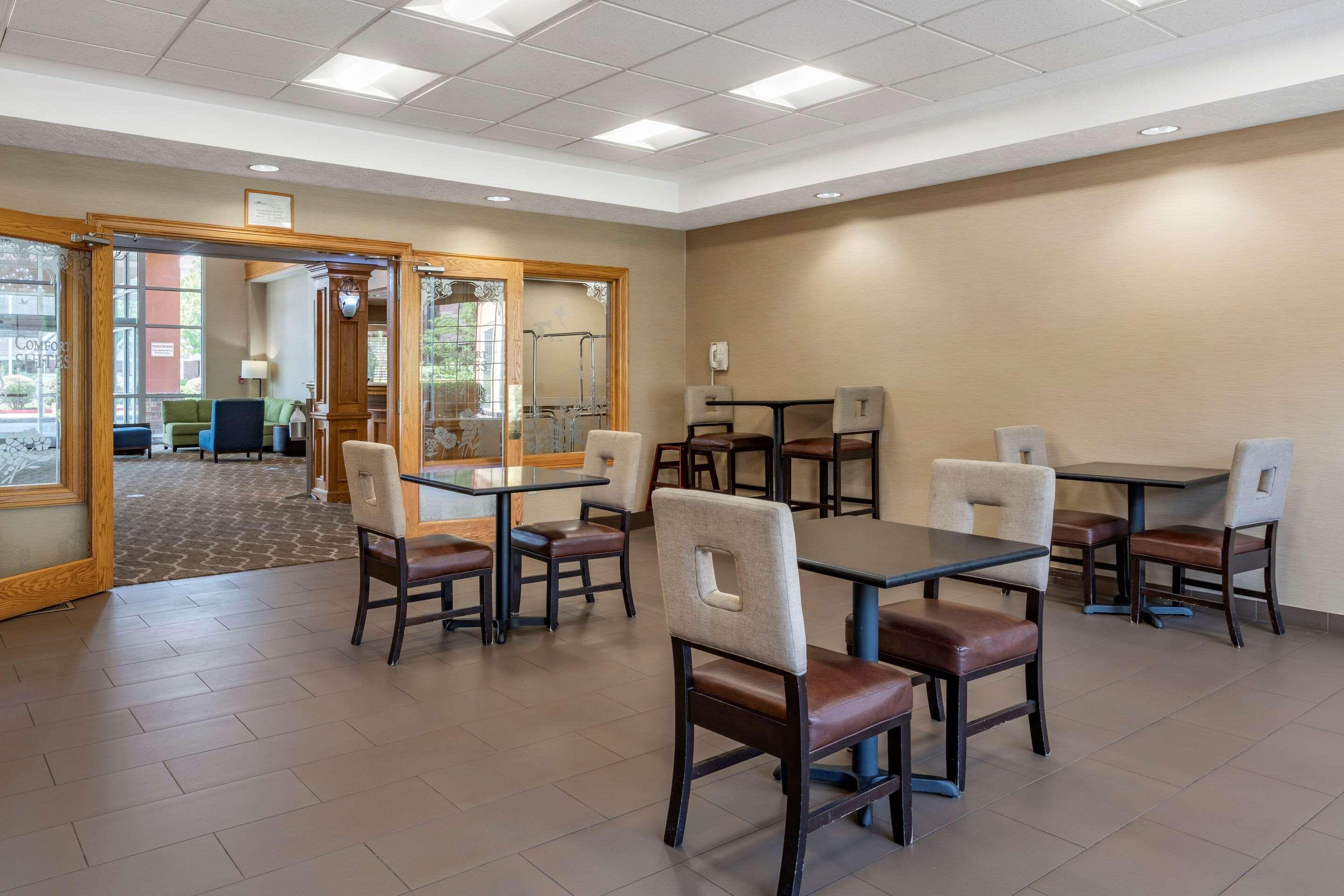 Comfort Suites Salem Exterior foto