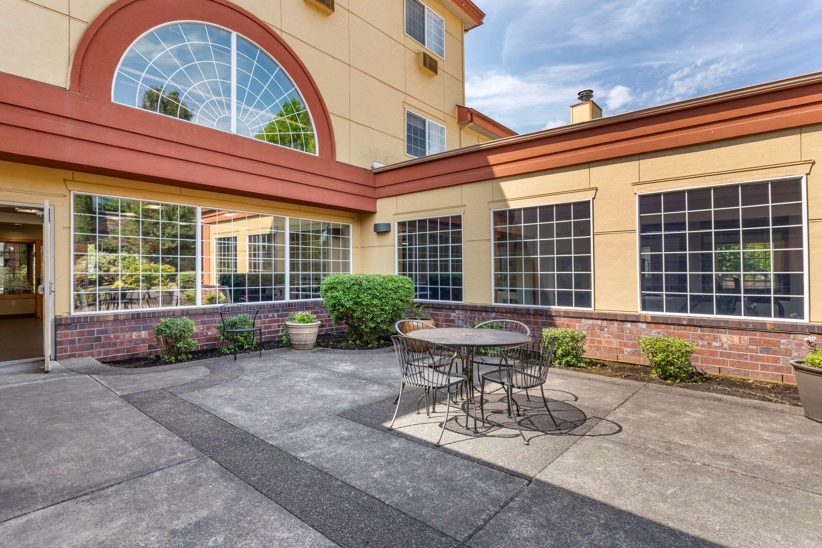 Comfort Suites Salem Exterior foto